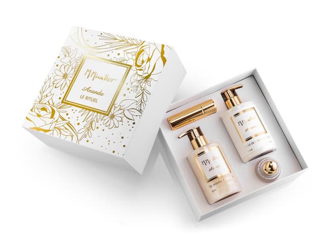 طقم عطر اناندا من ميكاليف مع بخاخ للسفر و شاور جل ومعطر للجسم