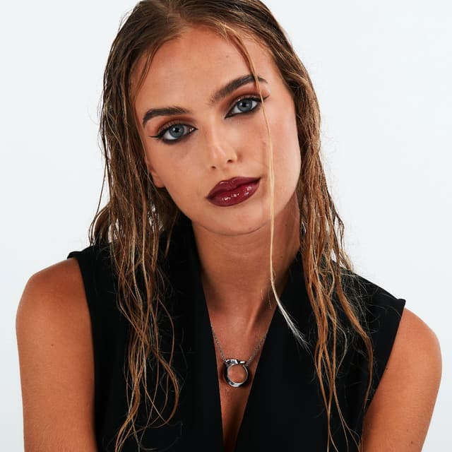 سلسال تى هيريتاج من تروساردى للنساء استيل لون فضى مقاس  40+5  سم